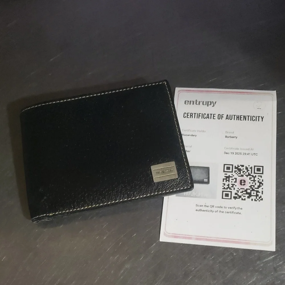 Burberry men leather